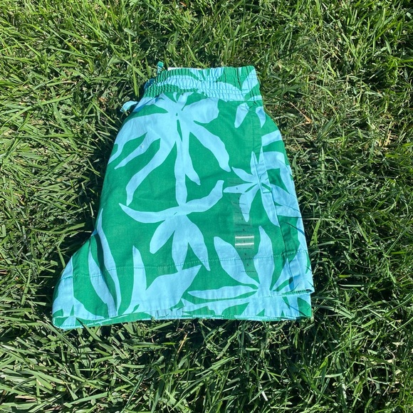 Super fun shorts! 🌴unisex but women's sizing!! - Picture 1 of 12